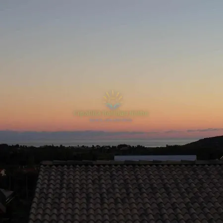 Hébergement de vacances Cipalilla *